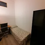 Nice And Quiet Accommodation In The City Center